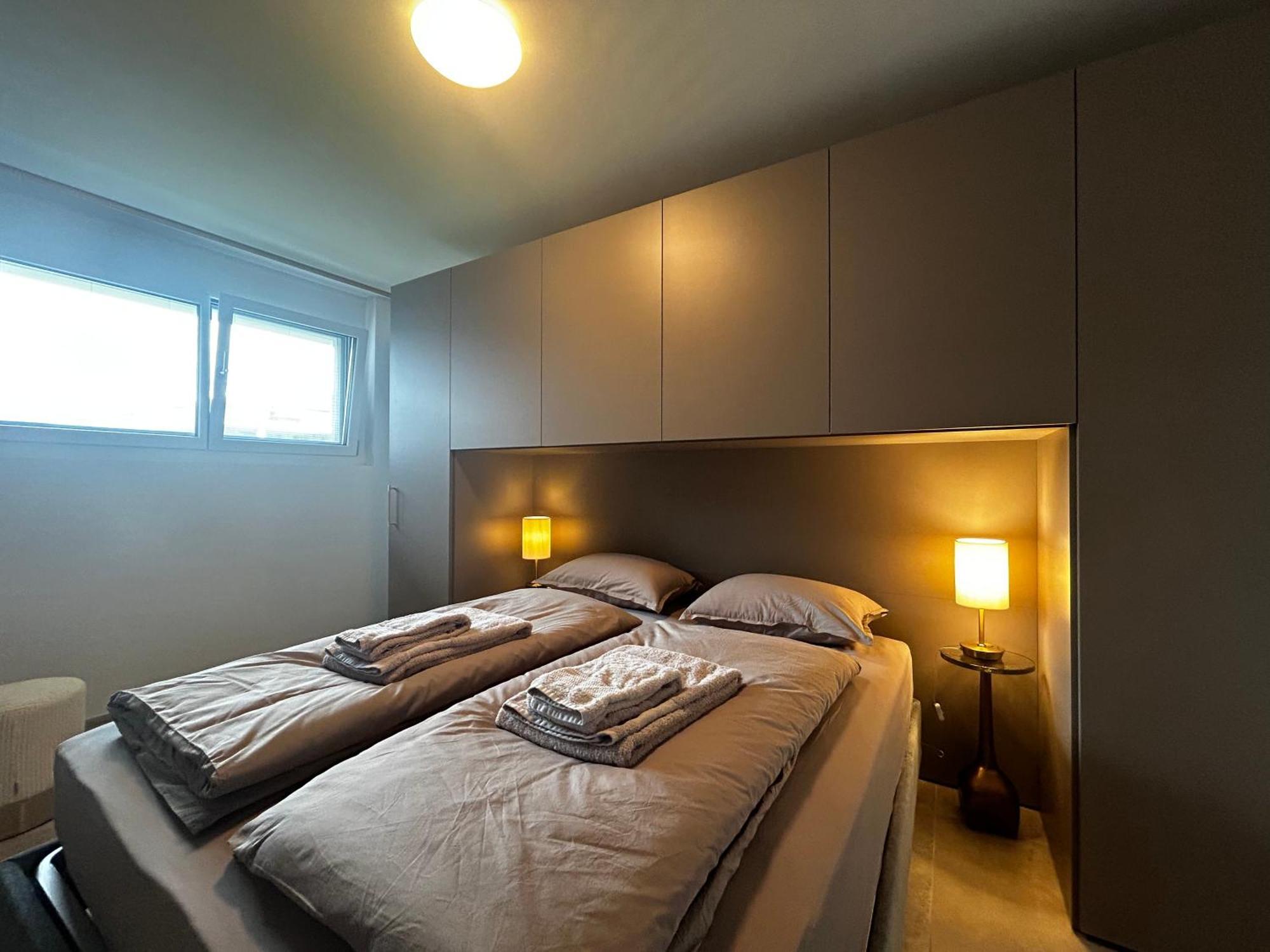 Family Apartment, Near The Beach Whit Private Park Локарно Екстериор снимка